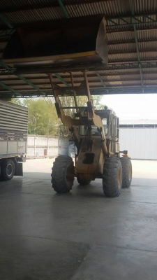 ขายรถตักKOMATSU  515  มีแอร์   พร้อมใช้งาน  ราคาต่อรองได้