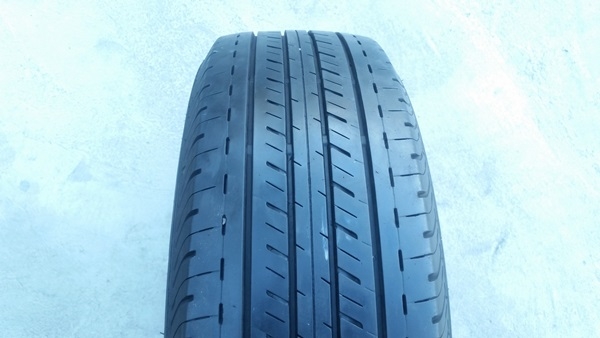 ขายยาง215/65/16 ปี 0814 BEIDGESTONE R611  4 เส้น