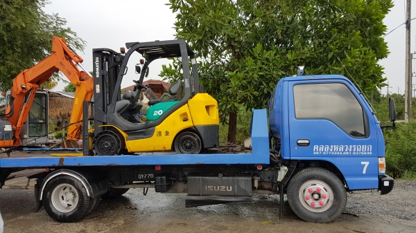 ขายด่วนรถยกKOMATSU FG20-16ยก2ตันเสาสูง3เมตรรุ่นใหม่สุดชั่วโม่งทำงานน้อยแค่1739รถนอกนำเข้ายังไม่เคยใช้งานในเมืองไทยเลย