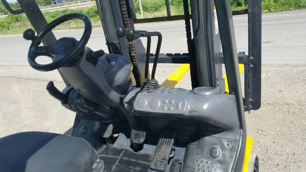 ขายด่วนรถยกKOMATSU FG20-16ยก2ตันเสาสูง3เมตรรุ่นใหม่สุดชั่วโม่งทำงานน้อยแค่1739รถนอกนำเข้ายังไม่เคยใช้งานในเมืองไทยเลย