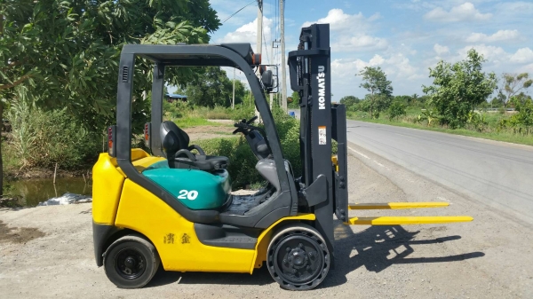 ขายด่วนรถยกKOMATSU FG20-16ยก2ตันเสาสูง3เมตรรุ่นใหม่สุดชั่วโม่งทำงานน้อยแค่1739รถนอกนำเข้ายังไม่เคยใช้งานในเมืองไทยเลย