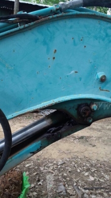 รถแบคโฮ ยี่ห้อ KOMATSU PC30 รุ่น 8 มีจานดันหน้า แขนพับได้ เครื่อง 3 สูบ คอนโทรลสั้น