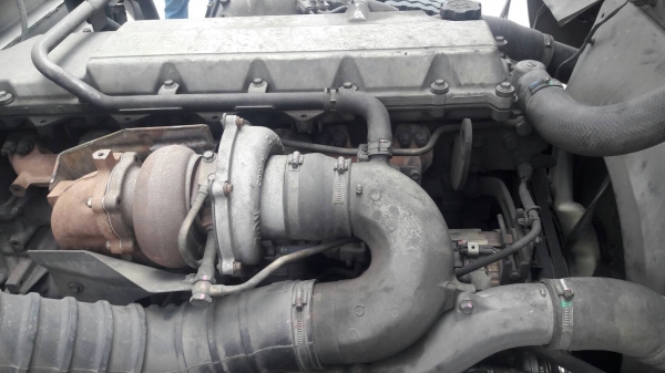 ขายด่วนครับ 6ล้อ ตู้10บาน HINO 1J 220 เครื่อง JO8C รถสวยพร้อมใช้งานครับ