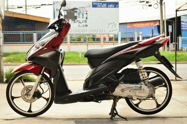 Honda click 110i สีแดง-ดำ ปี 54 สภาพเครื่องดีเดิม ๆ ราคา เบา ๆ
