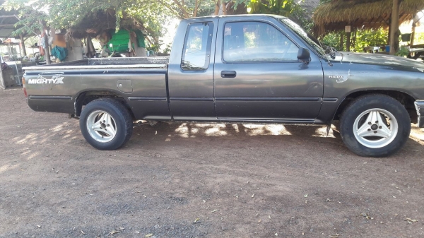 ขายไมตี้   เครืองดี  ชัซซีสวยมากๆๆ    เล่มเอกสารพร้อมโอน  สีไม่สวย