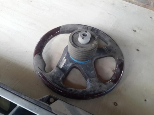 ขายพวงมาลัยใส่ isuzuพร้อม คอขาย 500