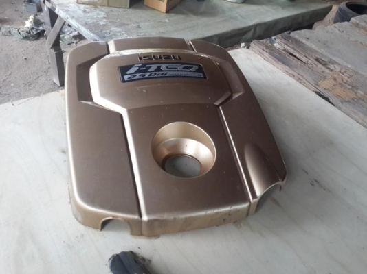 ขายฝาครอบเครื่อง dmaxปี07