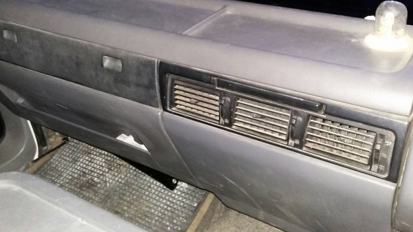 ขายรถดั้มพ์ 6 ล้อ HINO FD เครื่อง HO7D = 195 แรงม้า บรรทุกข้าว พืชผลทางการเกษตรดีครับ ขายรถดั้มพ์ 6 ล้อ HINO FD เครื่อง HO7D = 195 แรงม้า บรรทุกข้าว พืชผลทางการเกษตรดีครับ