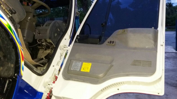 ขายรถดั้มพ์ 6 ล้อ HINO FD เครื่อง HO7D = 195 แรงม้า บรรทุกข้าว พืชผลทางการเกษตรดีครับ ขายรถดั้มพ์ 6 ล้อ HINO FD เครื่อง HO7D = 195 แรงม้า บรรทุกข้าว พืชผลทางการเกษตรดีครับ