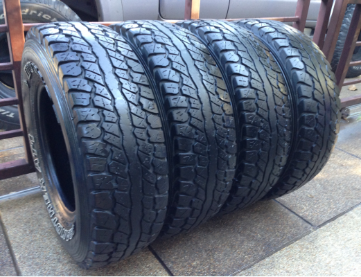 ยาง All Dunlop 30 9.5 R15 ปี12 พร้อมใช้งาน ราคาไม่แพง