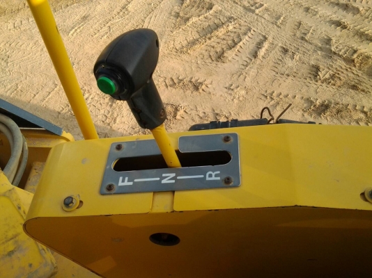 ขาย รถบด SAKAl  - SV512 - H.    สนใจติดต่อ  081 - 6079515