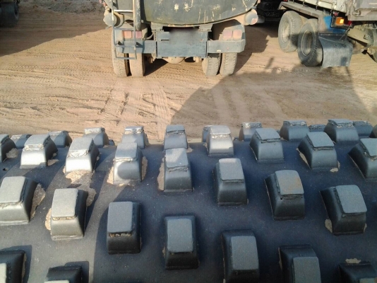 ขาย รถบด SAKAl  - SV520 T - F.  ( รถทำงาน 6,5xx ชม. )    สนใจติดต่อ  081 - 6079515