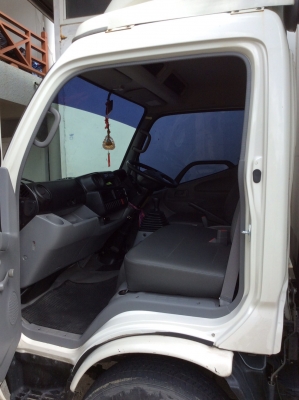 รถฮีโน่ 6 ล้อ ตู้แห้ง 150 แรงม้า. ปี 57.  ( รถวิ่ง 10,xxx กม. )     สนใจติดต่อ  081 - 6079515