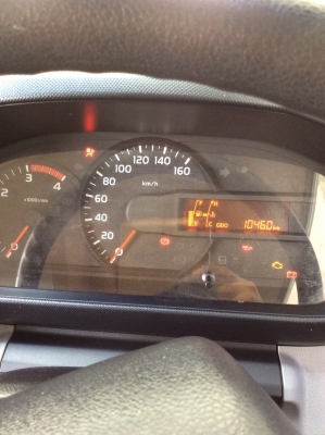 รถฮีโน่ 6 ล้อ ตู้แห้ง 150 แรงม้า. ปี 57.  ( รถวิ่ง 10,xxx กม. )     สนใจติดต่อ  081 - 6079515