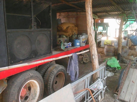 ขายรถแทรลเลอร์ ISUZU หัวยาว รถบรรทุกรถเกี่ยว เพลาเดียว 10ล้อขายราคา 250,000บาท