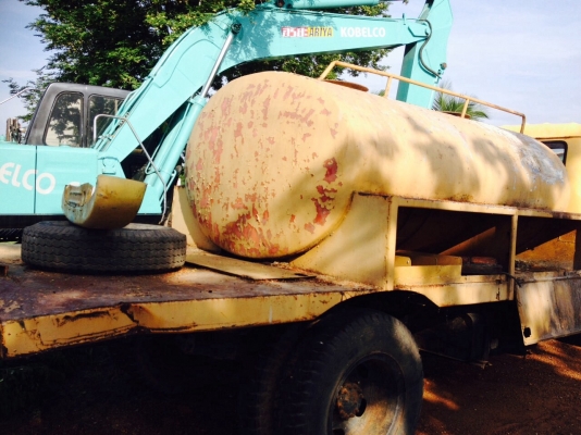 ขายถังนำ้ประมาณ5000-6000ลิตร