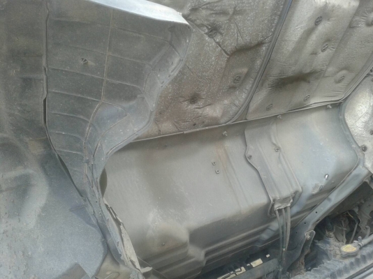 รถอีซูซุ 6 ล้อ ( บรรทุกน้ำมัน ) NQR / 130 แรงม้า. ปี 48.     สนใจติดต่อ  081 - 6079515