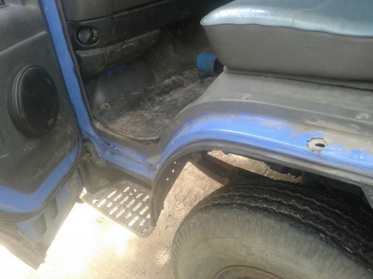 รถอีซูซุ 6 ล้อ ( บรรทุกน้ำมัน ) NQR / 130 แรงม้า. ปี 48.     สนใจติดต่อ  081 - 6079515