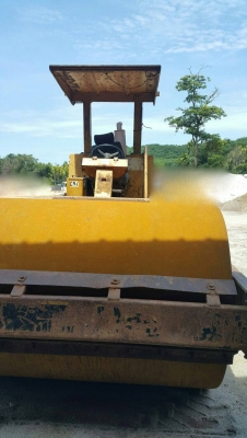 ขาย รถบด CAT  - CS563.   สนใจติดต่อ  081 - 6079515