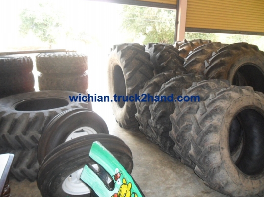 ขายแล้วครับ กะทะล้อหลังรถไถฟอร์ดเก่านอก กะทะขอบ 30"x15" พร้อมยางใหม่ไฟร์สโตน 18.4-30+ยางในใหม่