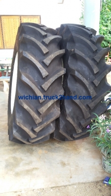 ขายแล้วครับ กะทะล้อหลังรถไถฟอร์ดเก่านอก กะทะขอบ 30"x15" พร้อมยางใหม่ไฟร์สโตน 18.4-30+ยางในใหม่