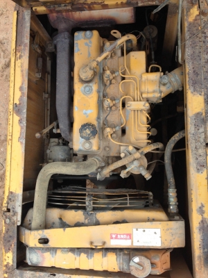 ขายรถแบคโฮ  KOMATSU  รุ่น PC 60-2  ปั๊มเดิม เครื่องเดิม  โซ่ดี  เอวแน่นขาย ราคา 250,000 บาท