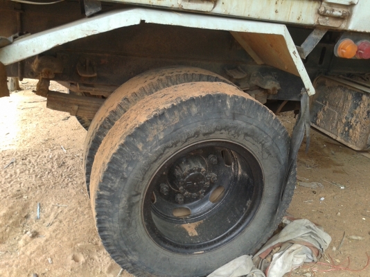 ขาย6ล้อดั๊ม 175แรงม้า ยาง900 เดิมบาง