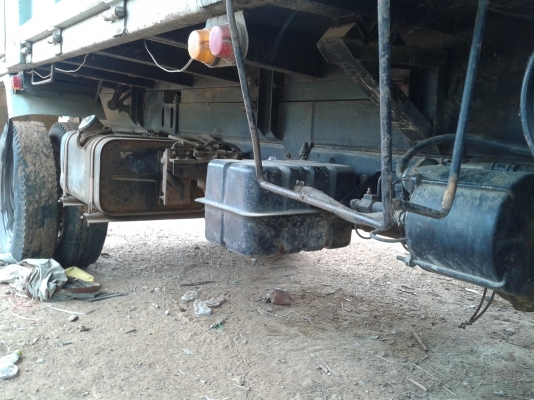 ขาย6ล้อดั๊ม 175แรงม้า ยาง900 เดิมบาง