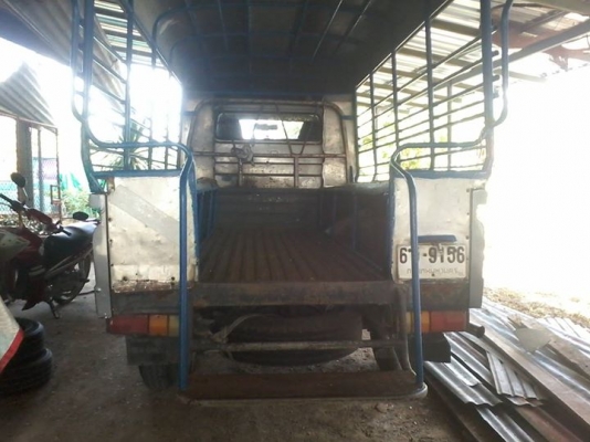 นิสสันคารืบอน