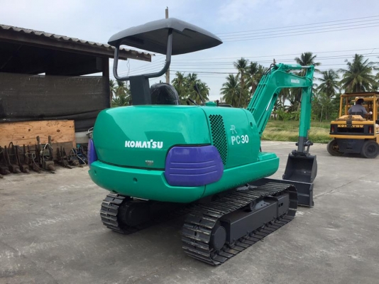 รถขุดเล็ก KOMATSU PC30-7 นำเข้าจากญี่ปุ่น