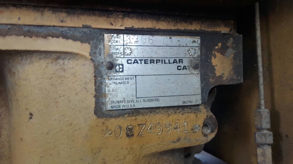 รถเกรด CAT 140G - 72V. ปี 52. สนใจติดต่อ  081 - 6079515