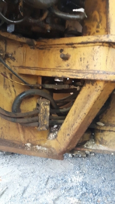 รถเกรด CAT 140G - 72V. ปี 52. สนใจติดต่อ  081 - 6079515