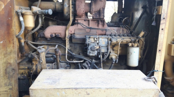 รถเกรด CAT 140G - 72V. ปี 52. สนใจติดต่อ  081 - 6079515