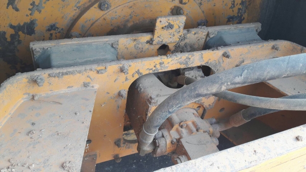 ขาย รถบด STA - VV900.D.   สนใจติดต่อ  081 - 6079515