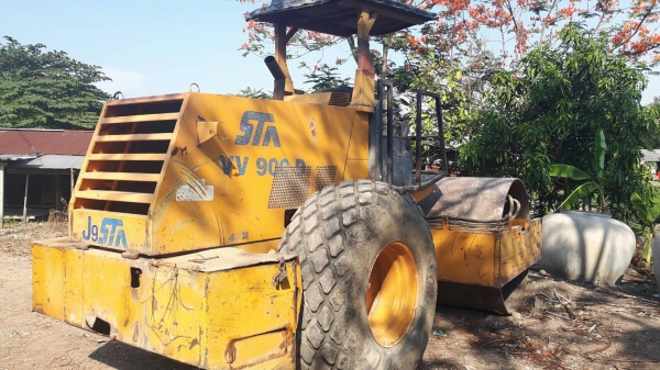 ขาย รถบด STA - VV900.D.   สนใจติดต่อ  081 - 6079515