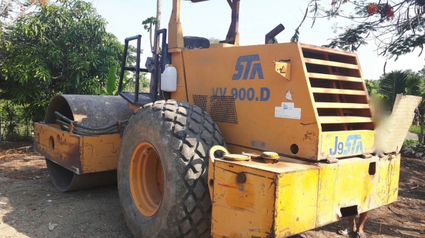 ขาย รถบด STA - VV900.D.   สนใจติดต่อ  081 - 6079515