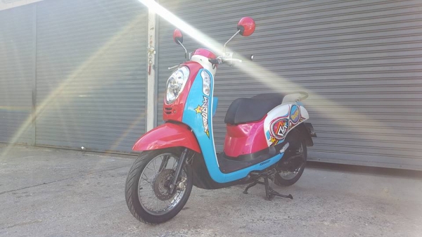 HONDA SCOOPY-i NEW  ระบบหัวฉีด ฟรีค่าโอน