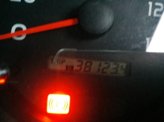 รถฮีโน่ 6 ล้อ รั้ว ( ไม่ดั้ม ) FC9J  175 แรงม้า. , ( รถวิ่ง 38x,xxx กม. )      สนใจติดต่อ  081 - 6079515