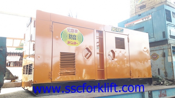 ขายเครื่องปั่นไฟ DENYO DCA90SPH