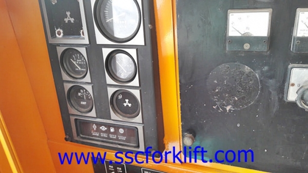 ขายเครื่องปั่นไฟ DENYO DCA90SPH