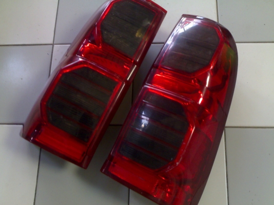 ไฟท้าย VIGO CHAMP