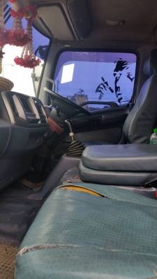 ขายรถบรรทุก HINO FG8J ปี 52 เครื่อง 212 แรง ยาว 7.60 เมตร หกล้อเสริมเพลาเป็นสิบล้อลงเล่มถูกต้อง ถุงลมยก รถเดิมๆสวย