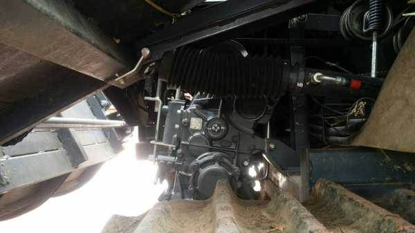 รถเกี่ยวข้าวคูโบต้า รุ่น DC70g รถปี58ใช้งานได้ปีเดียว แถมพ่วงและหัวเกี่ยวข้าวโพด