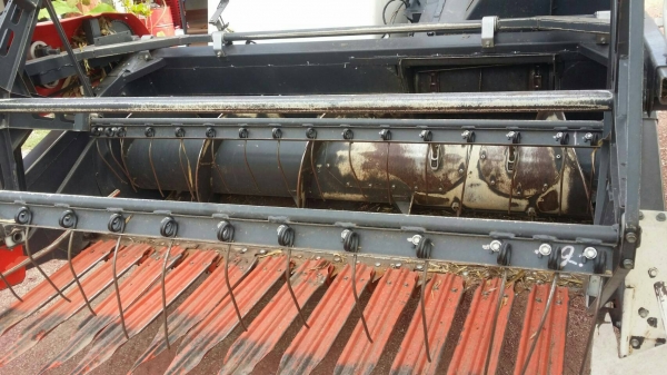 รถเกี่ยวข้าวคูโบต้า รุ่น DC70g รถปี58ใช้งานได้ปีเดียว แถมพ่วงและหัวเกี่ยวข้าวโพด