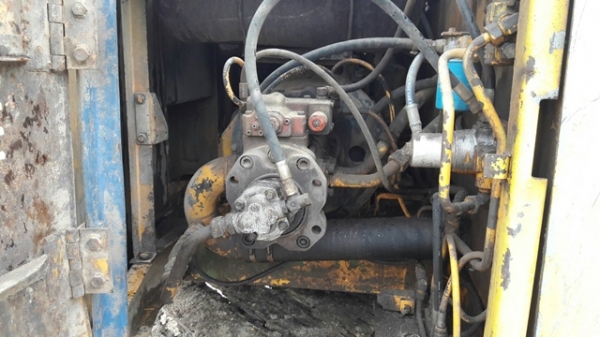 KOBELCO SK045 KOBELCO SK045