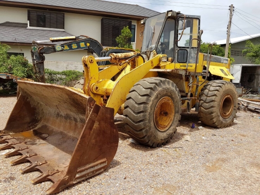ขายรถตักล้อยางเก่านอก KOMATSU WA380-3 ขายรถตักล้อยางเก่านอก KOMATSU WA380-3