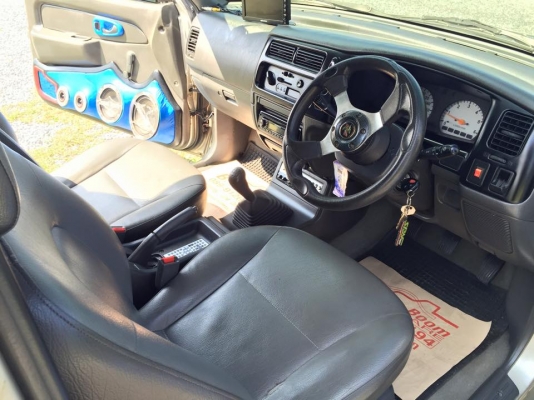 ขาย STRADA  เครื่อง 2500 GL ปี 2005 - 2548 พร้อมเครื่องเสียงชุดใหญ่ ดอก 12 นิ้ว มีจอ เครื่องเล่น แม็กขอบ 17 ยางใช้ยาวๆ พวงมาลัยเพาเวอร์ วิ่งแสนกว่าโล