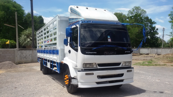 รถ6ล้อ. FTR33P. ISUSU. เครื่อง6HH1รุ่นFTR33Pเครื่อง195กะบะยาว7.20เมตร สภาพพร้อมใช้งาน คัชชีสวย