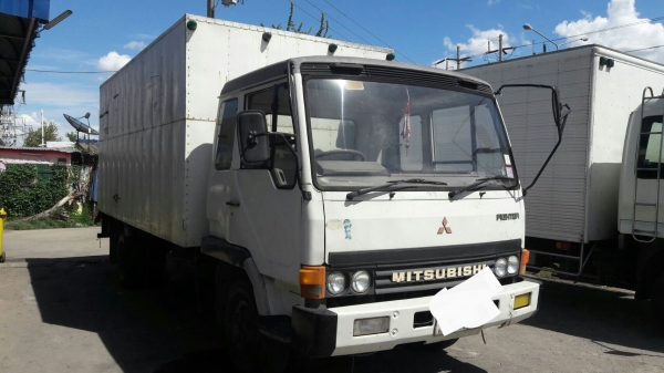 รถบรรทุก 6 ล้อ ตู้น้ำแข็ง MITSUBISHI ปี94 เครื่อง 165 แรง ราคา 335,000 บ. รถอยู่อยุธยา