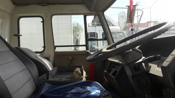 รถบรรทุก 6 ล้อ ตู้น้ำแข็ง MITSUBISHI ปี94 เครื่อง 165 แรง ราคา 335,000 บ. รถอยู่อยุธยา